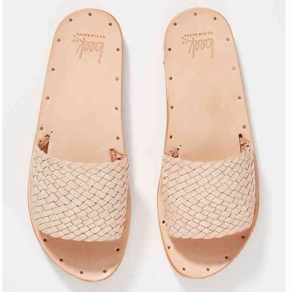 beek Shoes - Beek Ospery Slide Sandals in Tan